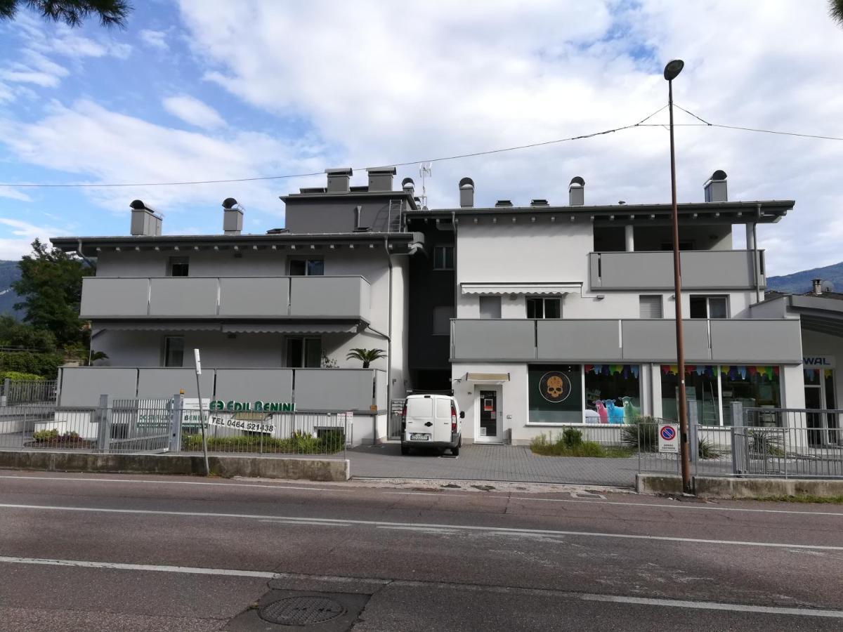 Ferrarini Daire Riva del Garda Dış mekan fotoğraf